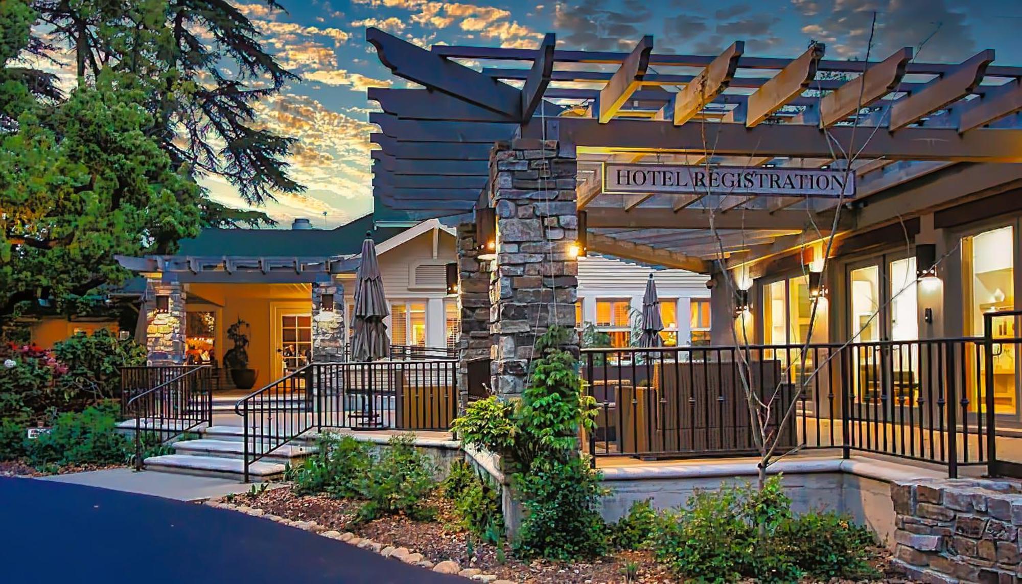 Wine & Roses Hotel Restaurant Spa Лоди Екстериор снимка